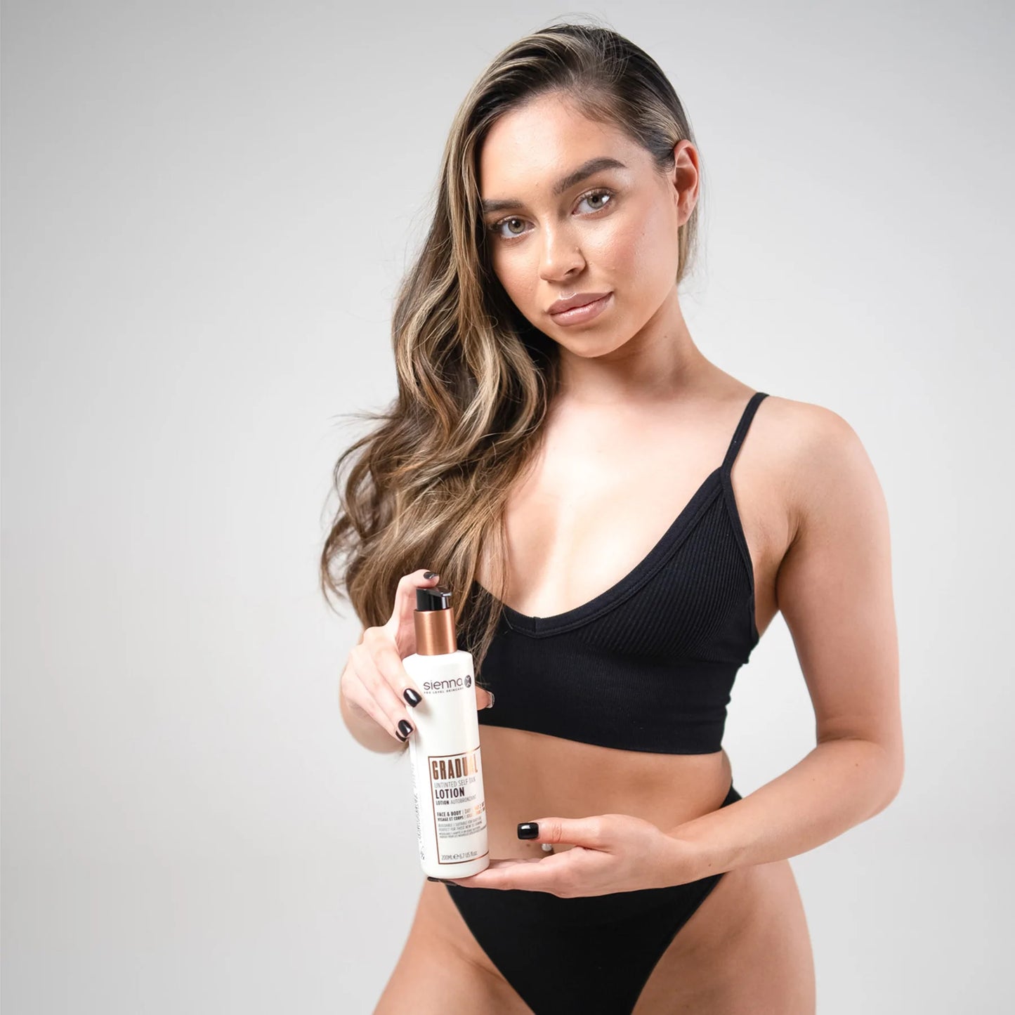 Sienna X Gradual Untinted Self Tan Lotion - 200ml